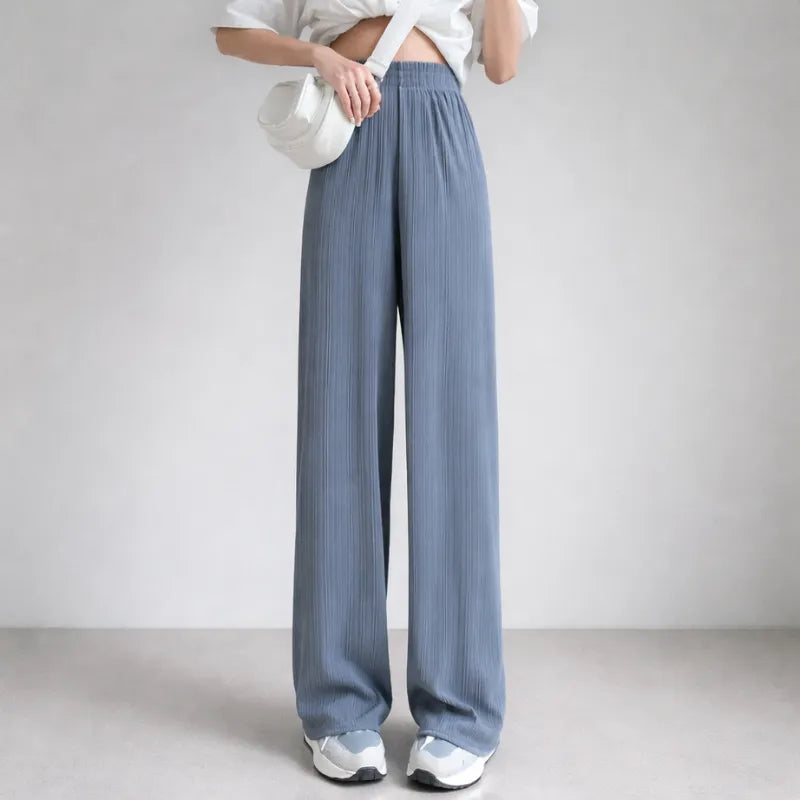 Calça - Pantalona Plissada Cintura Alta