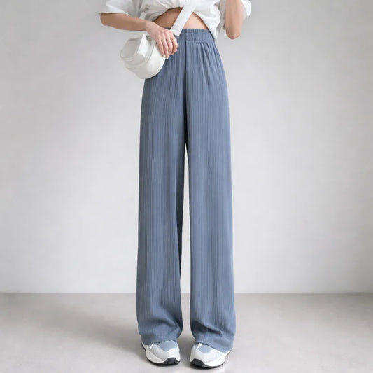 Calça - Pantalona Plissada Cintura Alta