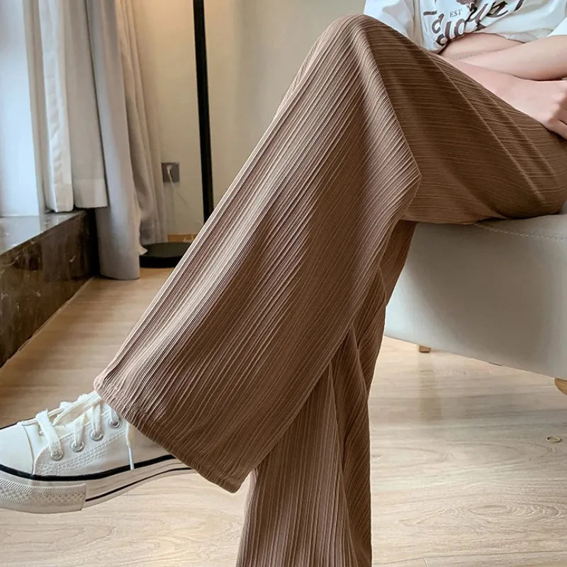 Calça - Pantalona Plissada Cintura Alta