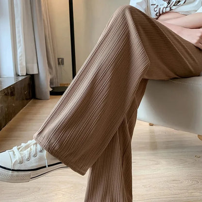 Calça - Pantalona Plissada Cintura Alta