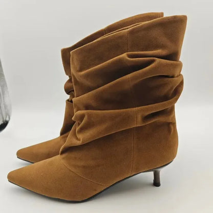 Bota de Salto - Bico Fino (Cano Curto)