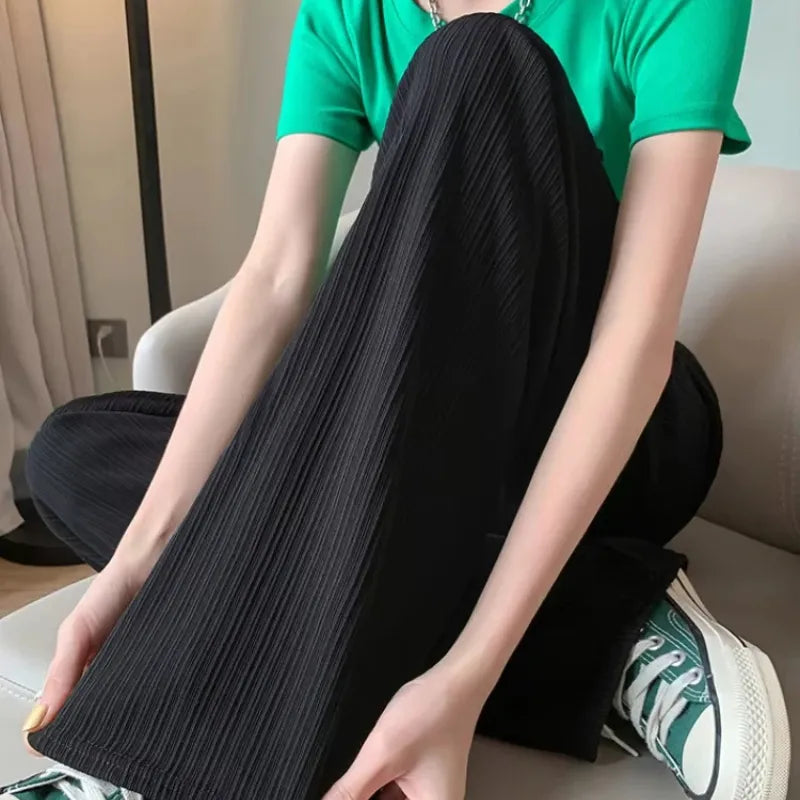 Calça - Pantalona Plissada Cintura Alta